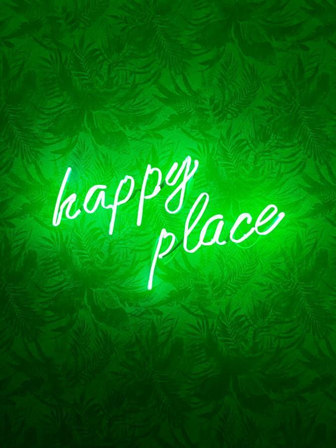 Happy Place! Big, Bright & Central - Ideal For Families And Groups Of Friends Patras Exteriör bild
